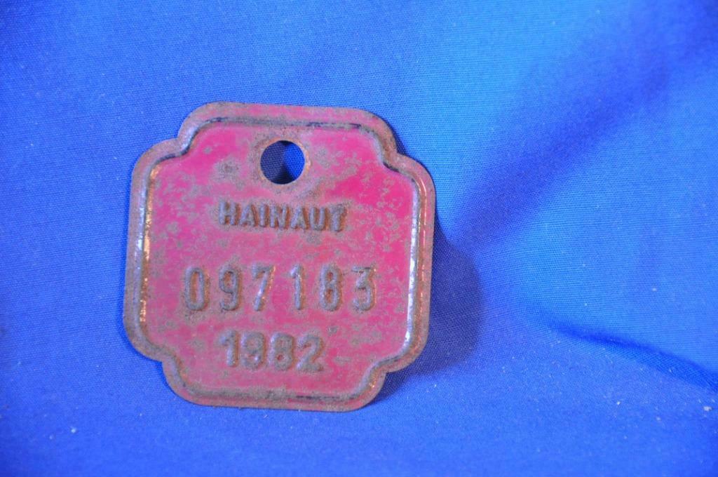 §  ancienne plaque de velo hainaut 1982, Enlèvement ou Envoi, Utilisé