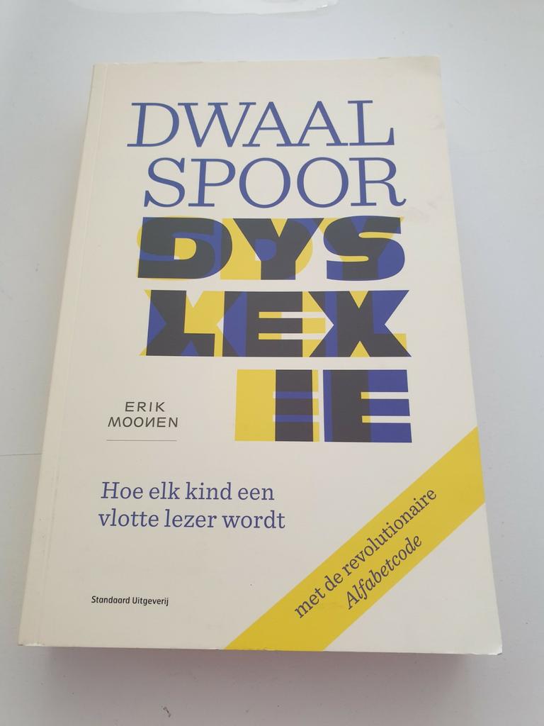 Erik Moonen - Dwaalspoor dyslexie, Ophalen of Verzenden, Zo goed als nieuw, Erik Moonen