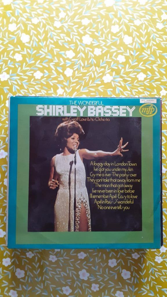 LP Shirley Bassey - The wonderful Shirley Bassey, Ophalen of Verzenden, Gebruikt, 12 inch