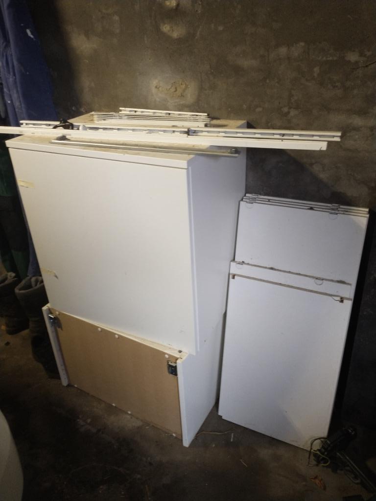 Ophangkasten en legplanken, Enlèvement, Comme neuf