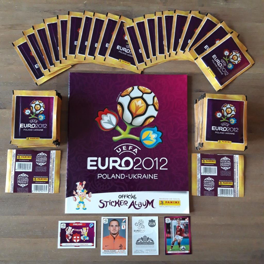 Panini EURO 2012 Leeg album + 100 zakjes, Verzamelen, Ophalen of Verzenden, Nieuw, Poster, Plaatje of Sticker