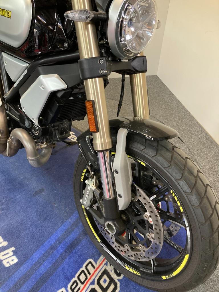Ducati Scrambler 1100 bj. 2018 ref. LS 2042, Motoren, 2 cilinders, Bedrijf, Meer dan 35 kW, 1100 cc