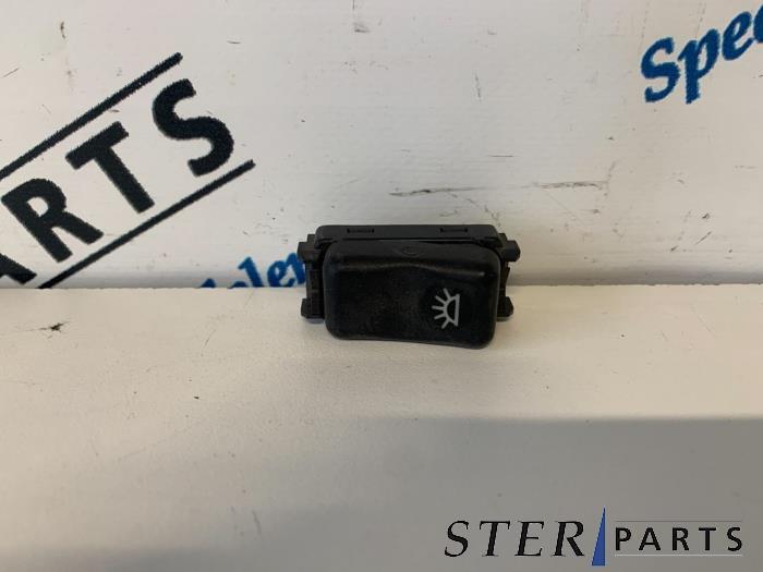 Commutateur (divers) d'un Mercedes E-Klasse, Enlèvement ou Envoi, 3 mois de garantie, Utilisé, Mercedes-Benz