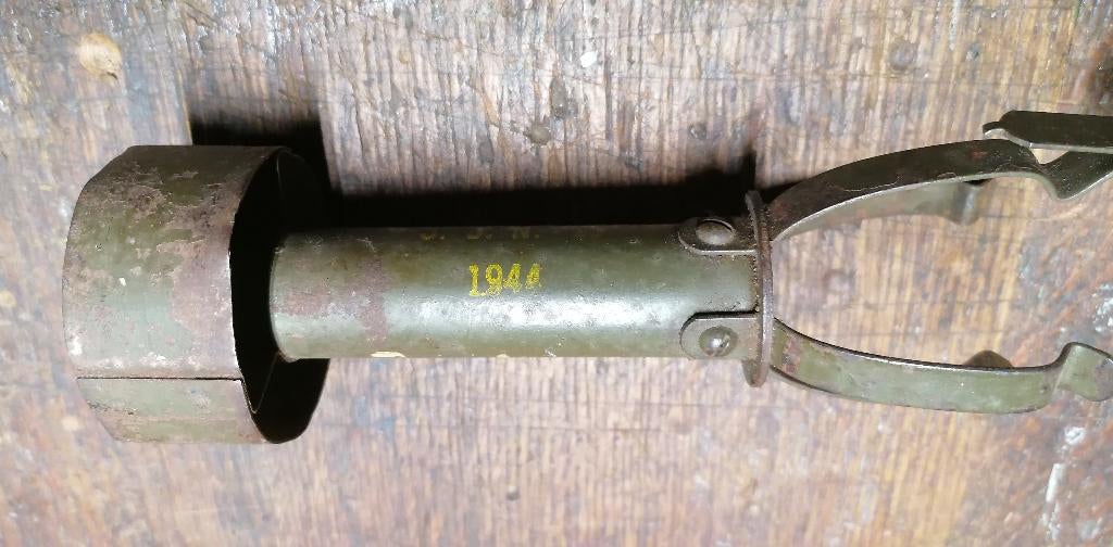 Amerikaanse militaire adapter uit de WW2 1944, Verzamelen, Verzenden