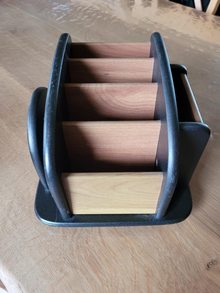 Organiseur rotatif de bureau, Enlèvement, Utilisé