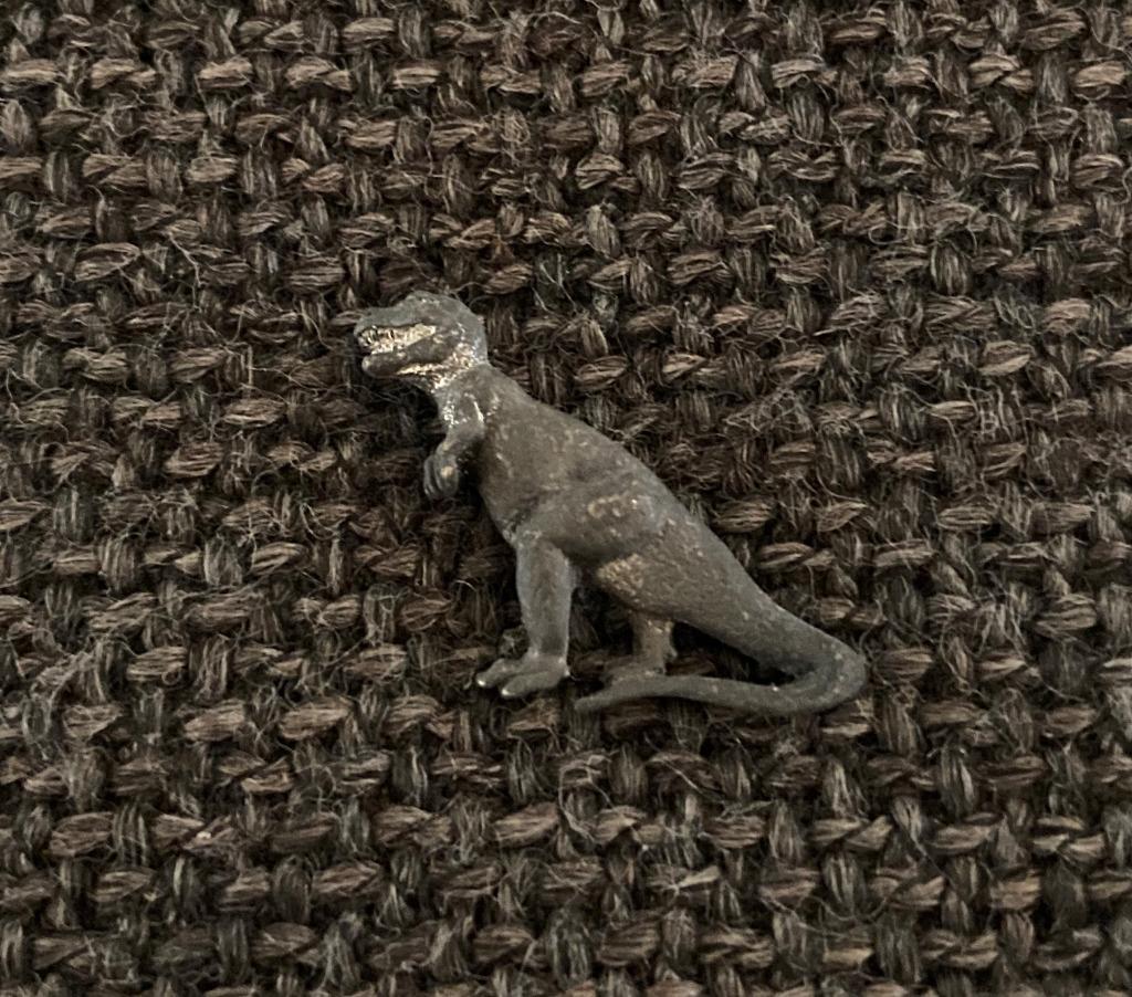 PIN - DINO - DINOSAURUS - DINOSAURE, Envoi, Utilisé, Animal et Nature, Insigne ou Pin's