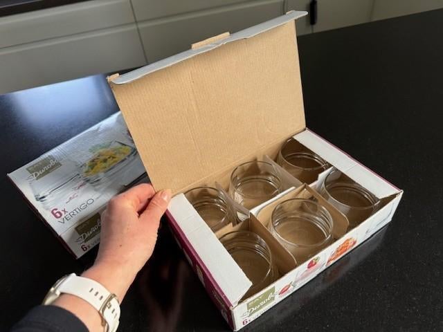 Amuseglaasjes Durobor 2 sets, Huis en Inrichting, Ophalen of Verzenden, Zo goed als nieuw, Glas, Overige typen