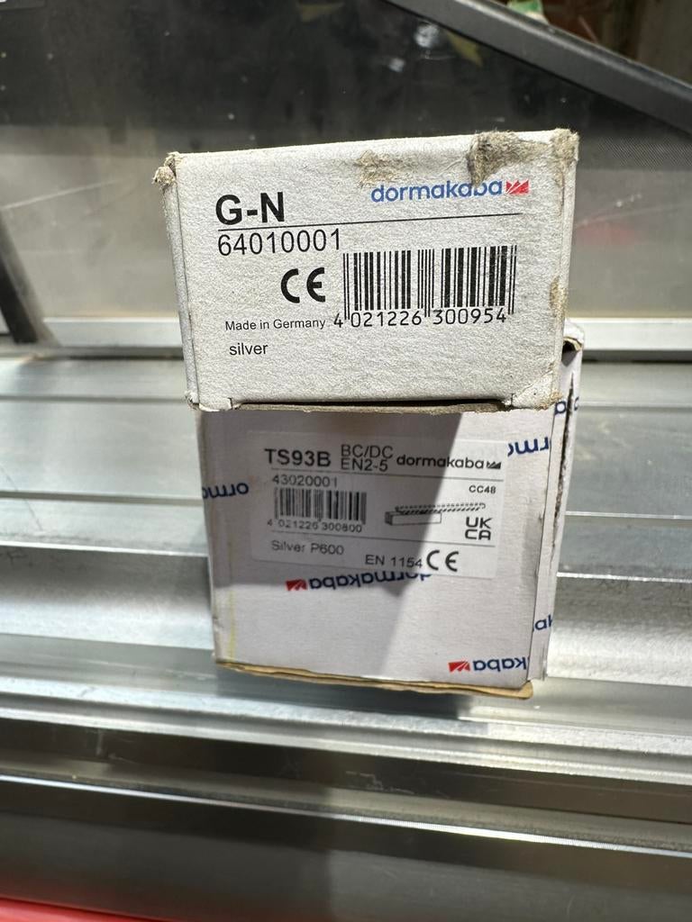 À vendre, Enlèvement, Neuf
