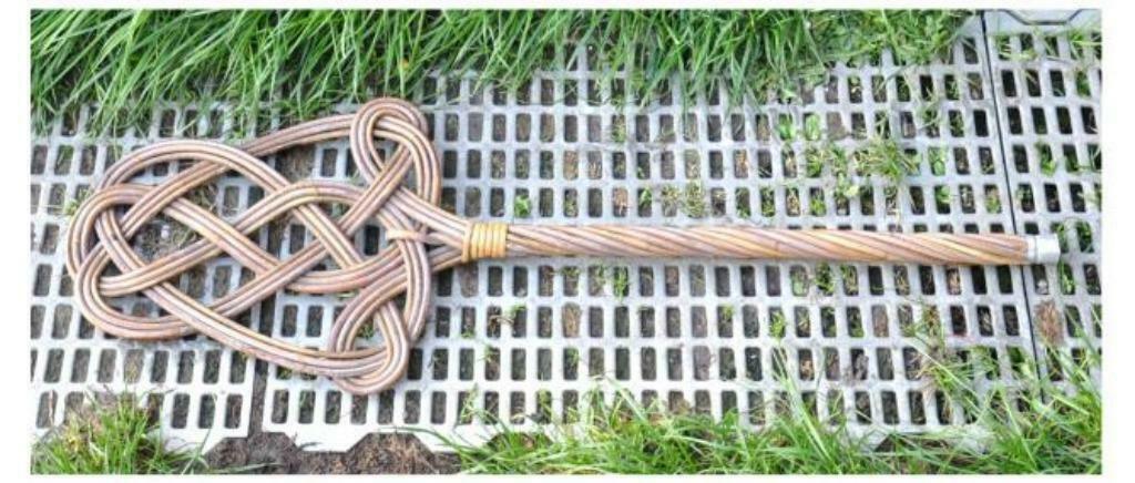 § dépoussiereur raquette en rotin pour  tapis, Antiquités & Art, Enlèvement ou Envoi