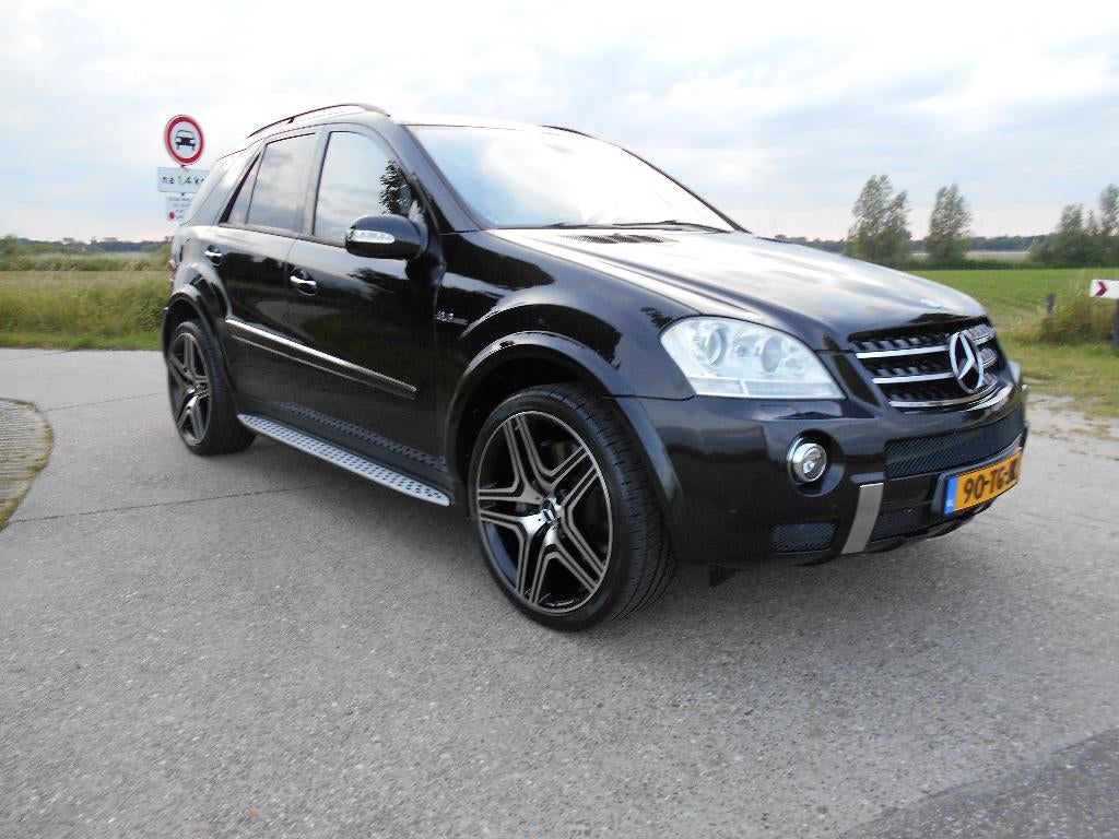 Mercedes Benz ML 63 AMG 4MATIC automatique 2006, Autos, Mercedes-Benz, Cuir, Classe M, Achat, 375 kW
