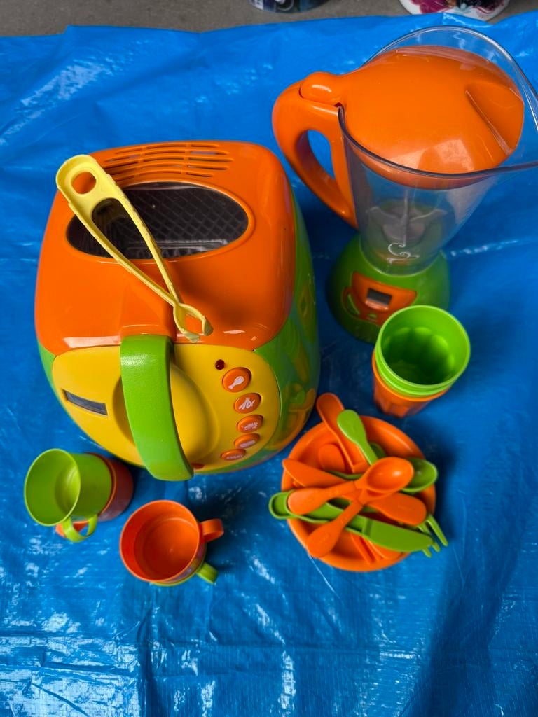 Speelgoed mixer + frituur en accessoires, Kinderen en Baby's, Ophalen, Zo goed als nieuw