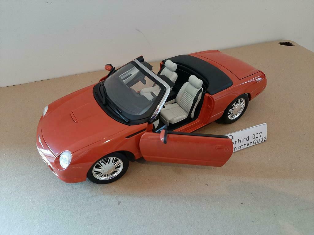 Ford Thunderbird 007 1/18 The Beanstalk Groupe sans boite, Enlèvement ou Envoi, Comme neuf