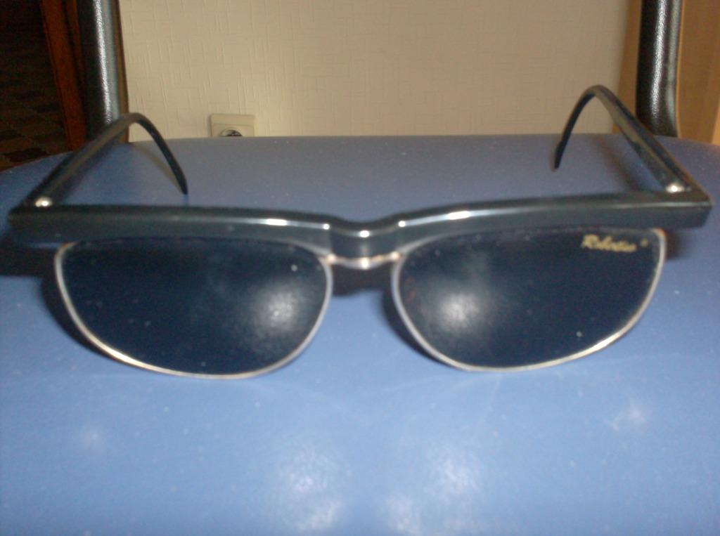 zonnebril Robertino, retro., Ophalen, Zwart, Zonnebril, Overige merken