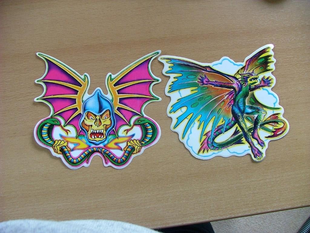 2 grote stickers met draken, cobra, Ophalen of Verzenden, Nieuw, Overige typen
