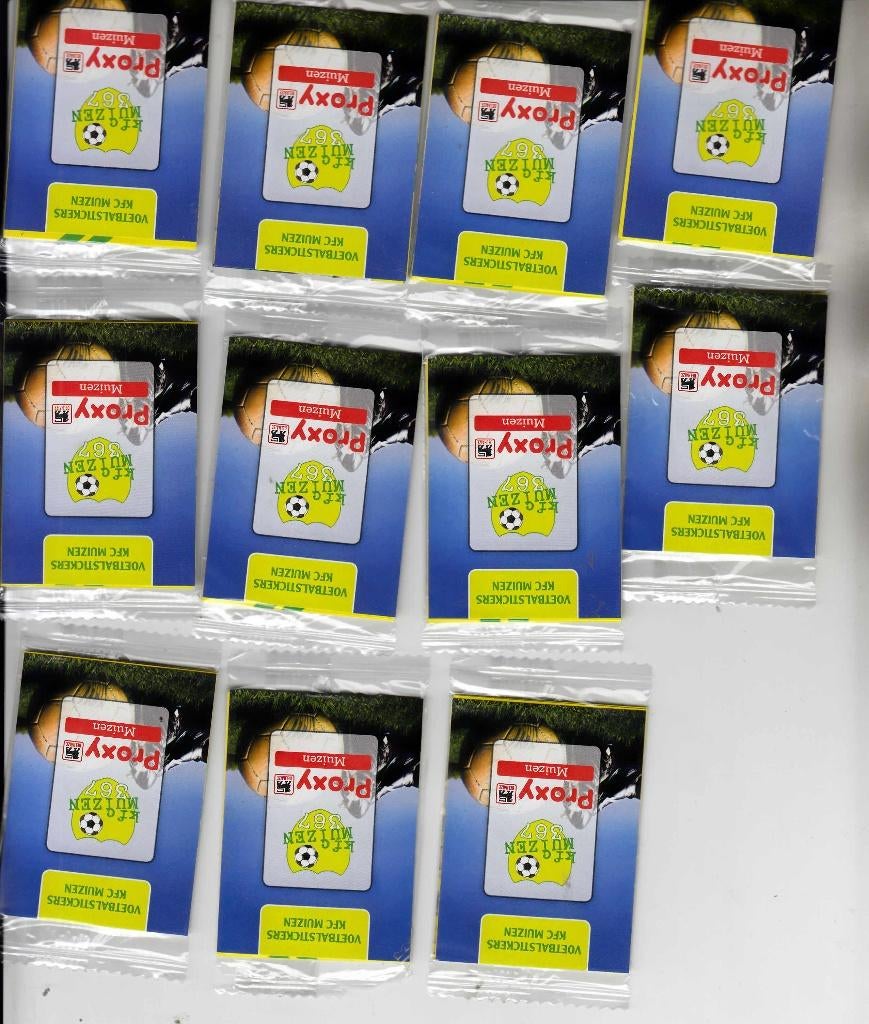 Voetbal stickers KFC Muizen 11 pakjes Proxy Delhaize, Verzenden, Nieuw, Meerdere stickers