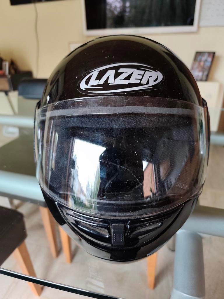 Zwarte Lazer helm, Motoren, Kleding | Motorhelmen, Ophalen, Lazer