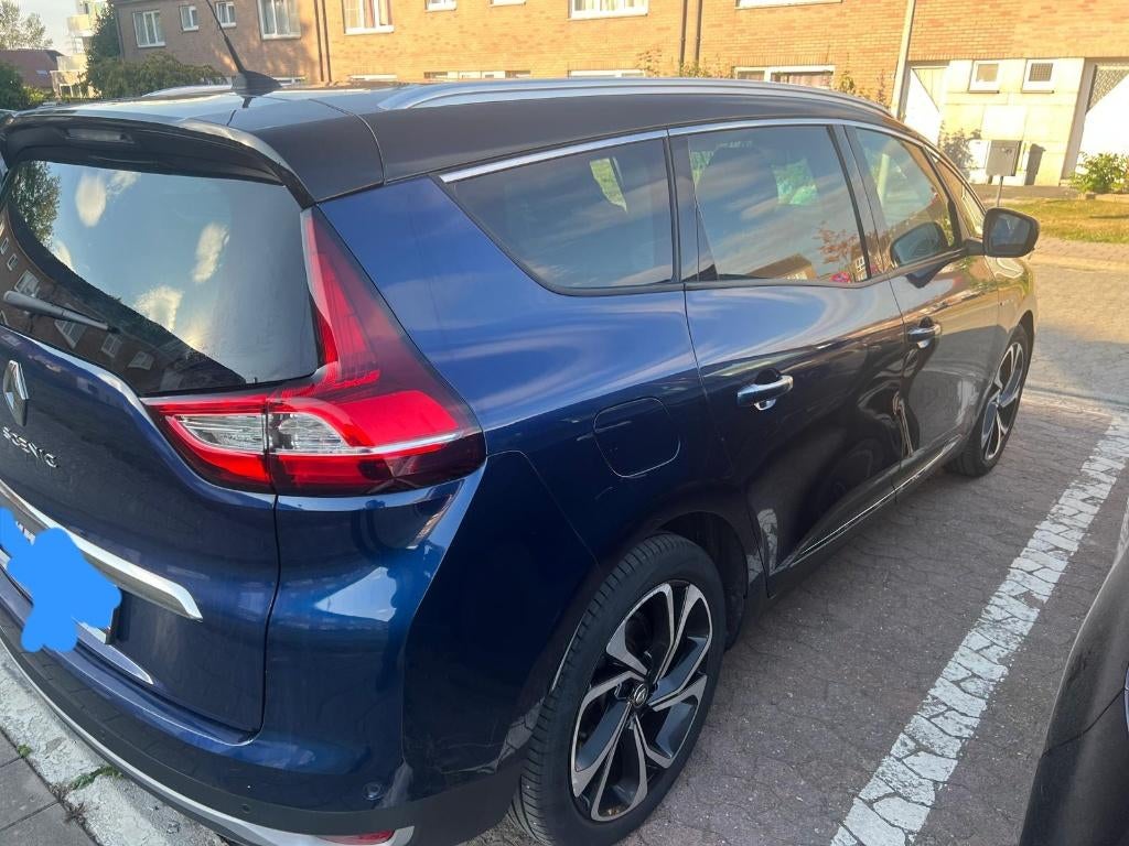Renault Scenic 1.3 TCe Bose Edition 7 plaatsen Full Options, Auto's, Monovolume, Euro 6, 4 cilinders, Blauw
