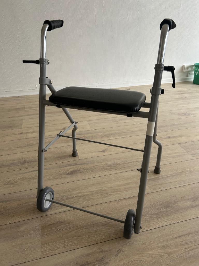 Déambulateur, Enlèvement, Pliable, Comme neuf