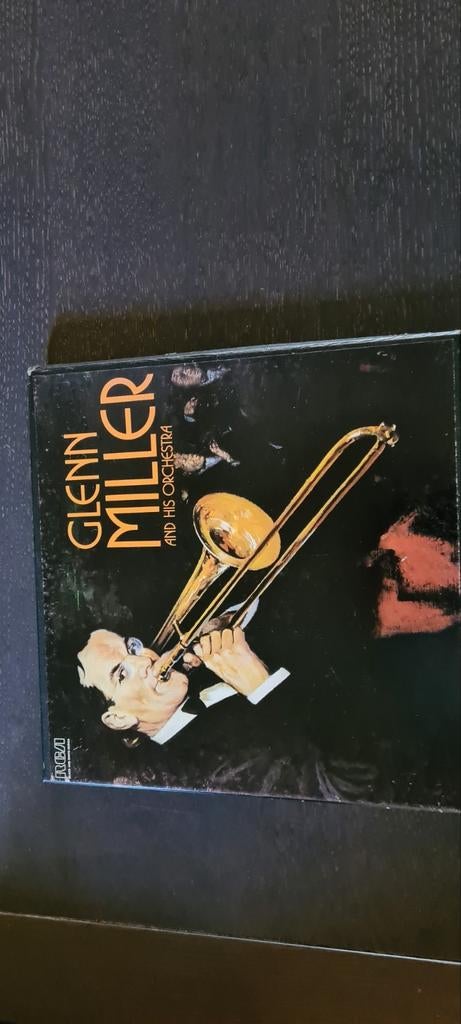 33-toeren vinyl Glenn Miller en zijn Orchestra boxset, Ophalen, Zo goed als nieuw