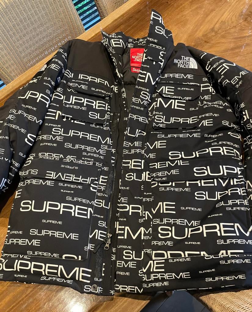 Nieuwe Supreme jas collab met The North Face fill down parka, Ophalen of Verzenden, Nieuw, Maat 48/50 (M)