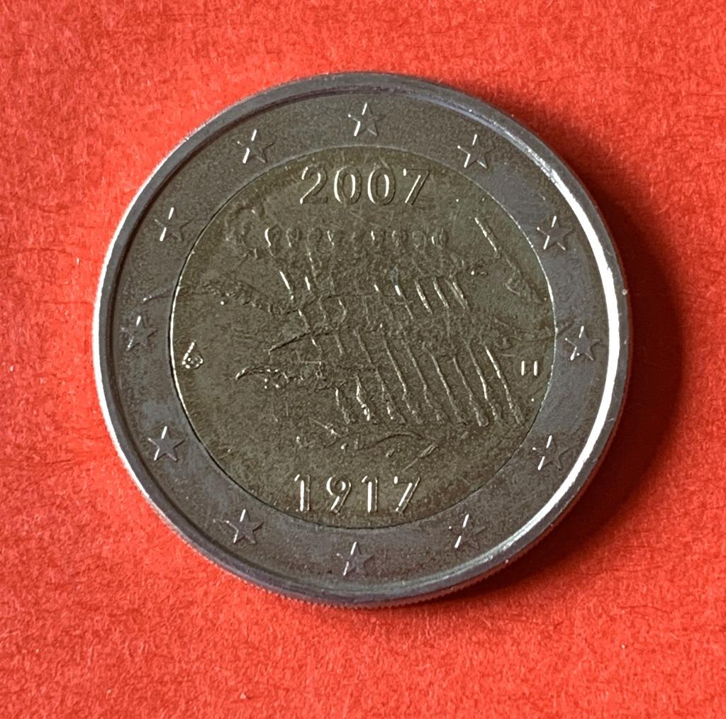 Finland euromunt 2 euro 2007 - 90 j onafhankelijkheid, Postzegels en Munten, Ophalen of Verzenden, Finland, 2 euro, Losse munt