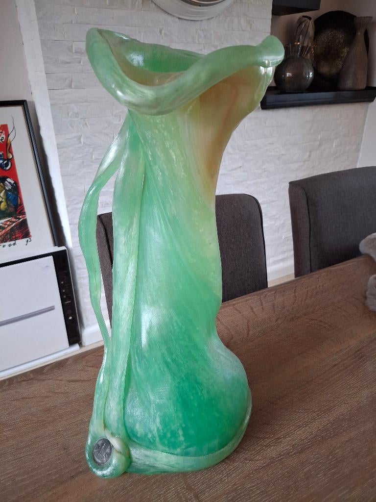 Sculptural Resin Vase pintus, Enlèvement