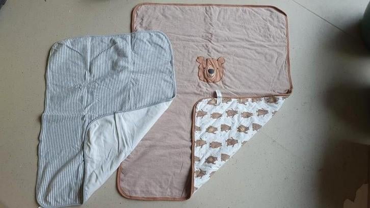 2 dekentjes voor baby Hema en C&A, Ophalen, Gebruikt