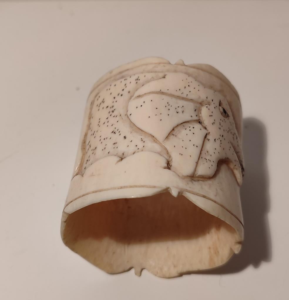Kleine ivoren armband olifant gesigneerd ivoor, Dieren en Toebehoren, Ophalen of Verzenden