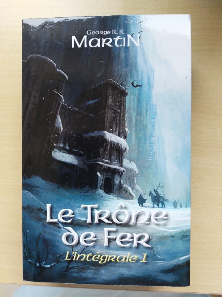 Le trône de fer , l' intégrale 1, Livres, Enlèvement, Comme neuf, George R.R. Martin