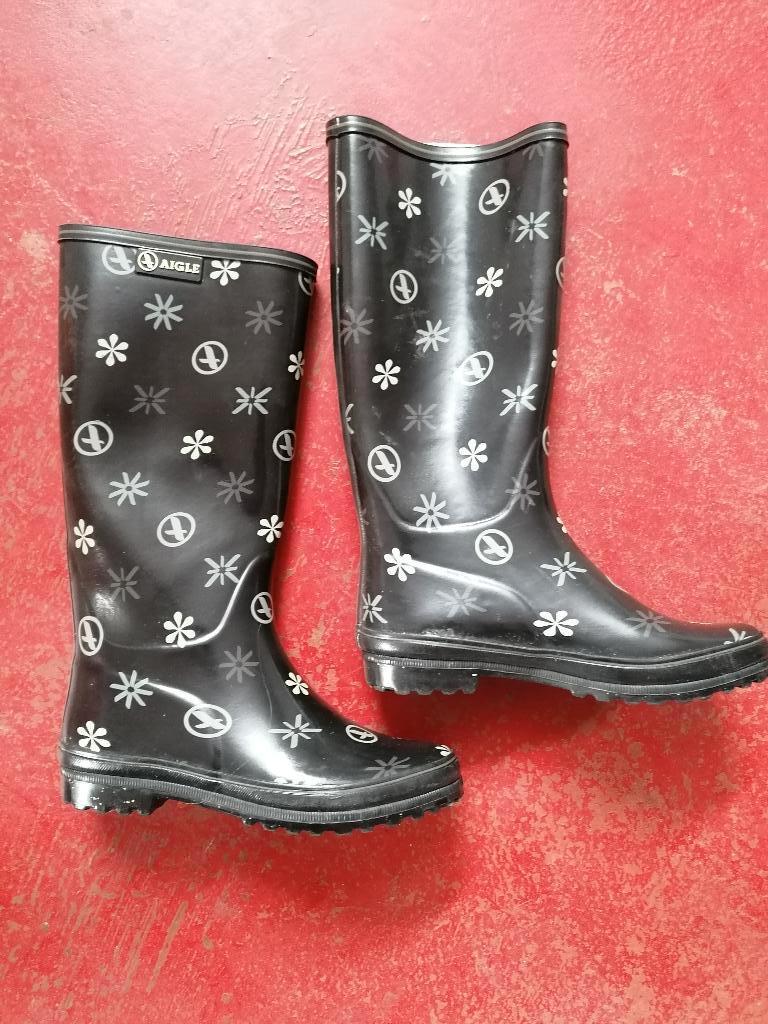 Bottes Aigle noires et blanches 35, Bottes, Enlèvement ou Envoi, Aigle, Utilisé