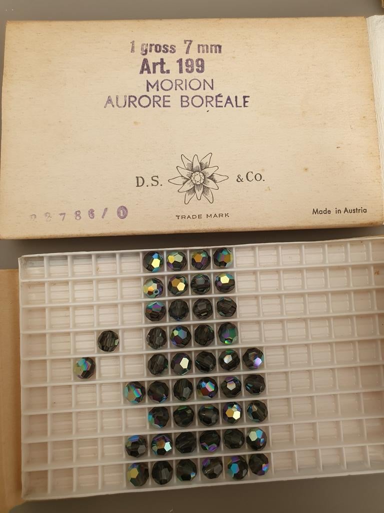 Cristal Aurore Boréale vintage 7 mm Morion D.S.& Co, Enlèvement ou Envoi, Comme neuf