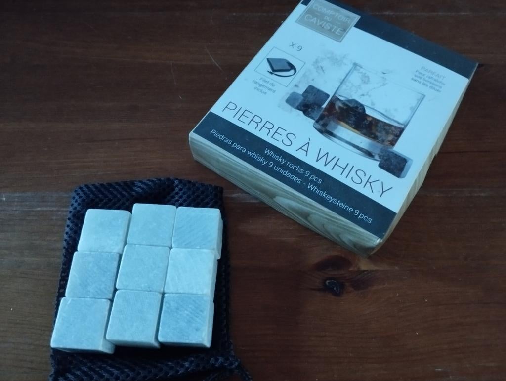 Set de 9 pierres à Whisky, Enlèvement ou Envoi