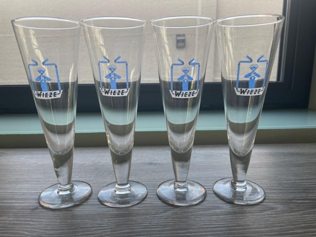 Bierglazen WIEZE, Verzamelen, Ophalen of Verzenden, Zo goed als nieuw, Bierglas