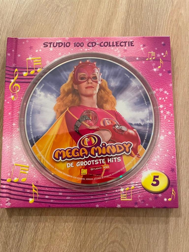 studio 100 liedjesboek met CD Mega Mindy, Ophalen of Verzenden