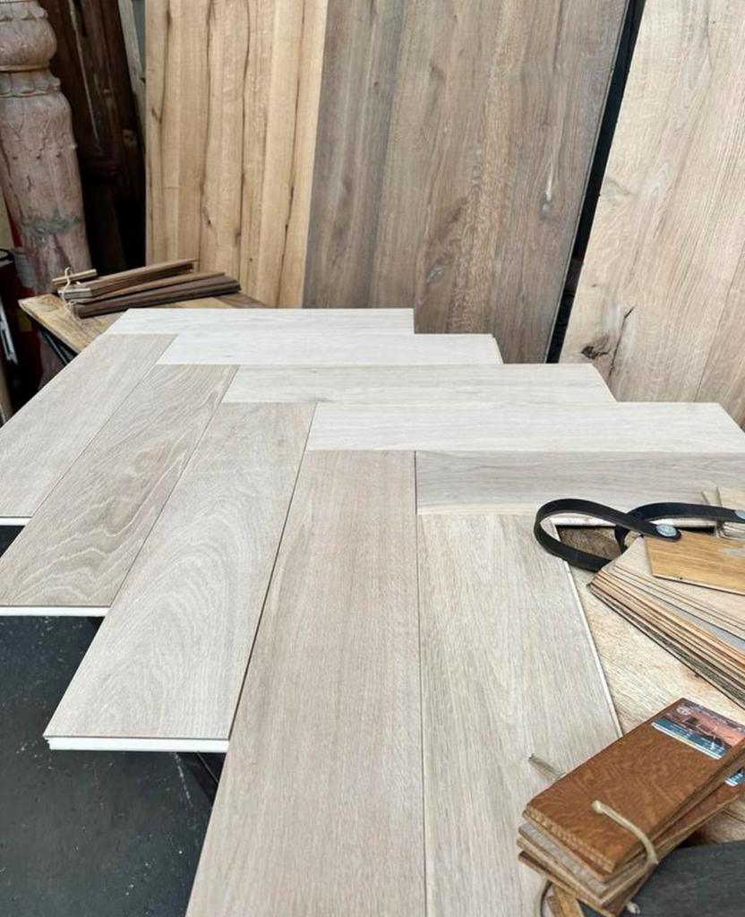 Groot assortiment Bourgondische dallen parket vloeren, Enlèvement ou Envoi, Comme neuf