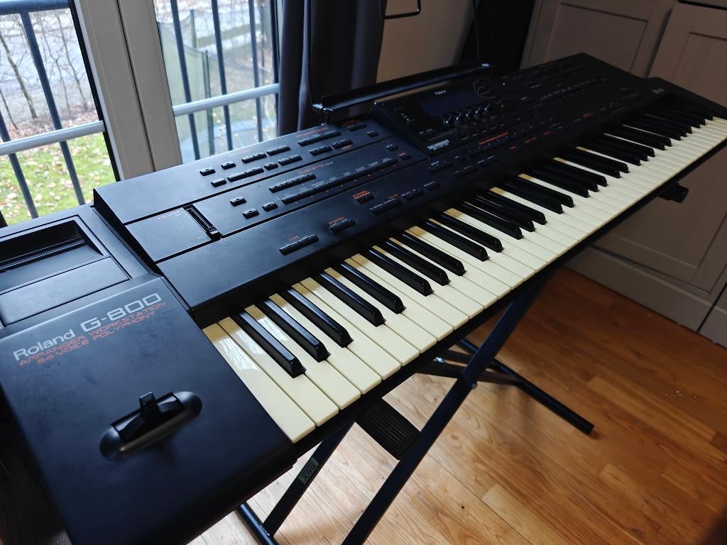 Clavier arrangeur Roland G-800 — Bon état, Musique & Instruments, Sensitif, Roland, Enlèvement, Utilisé
