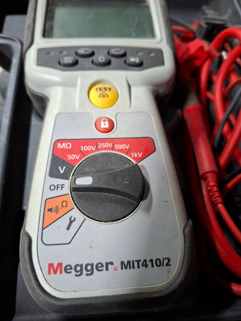 Megger MIT410/2, Ophalen