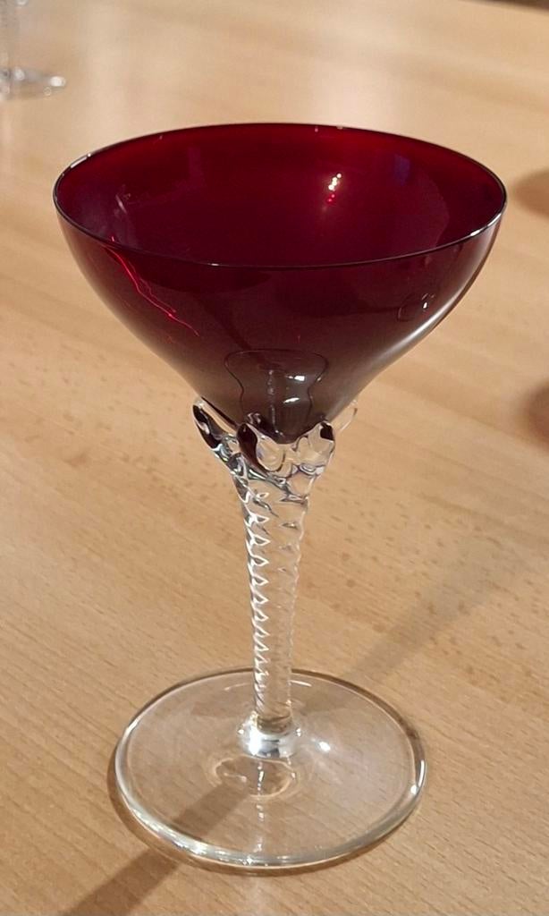 Set van 6 vintage champagneglazen robijnrood met gedraaide v, Ophalen of Verzenden