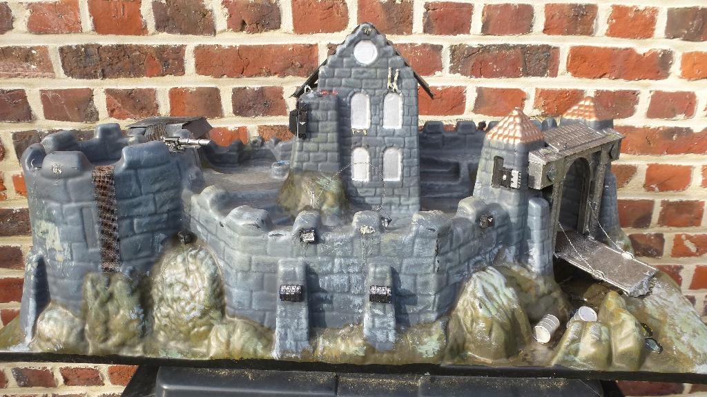 FORT/CHÂTEAU EN PLASTIQUE, Enlèvement, Utilisé