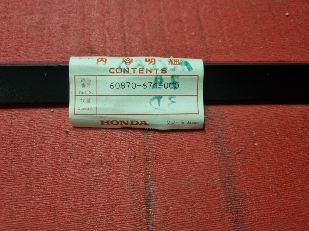 Spoiler avant honda accord 3d 1979 60870-671-000, Autos : Pièces & Accessoires, Carrosserie & Tôlerie, Avant, Honda