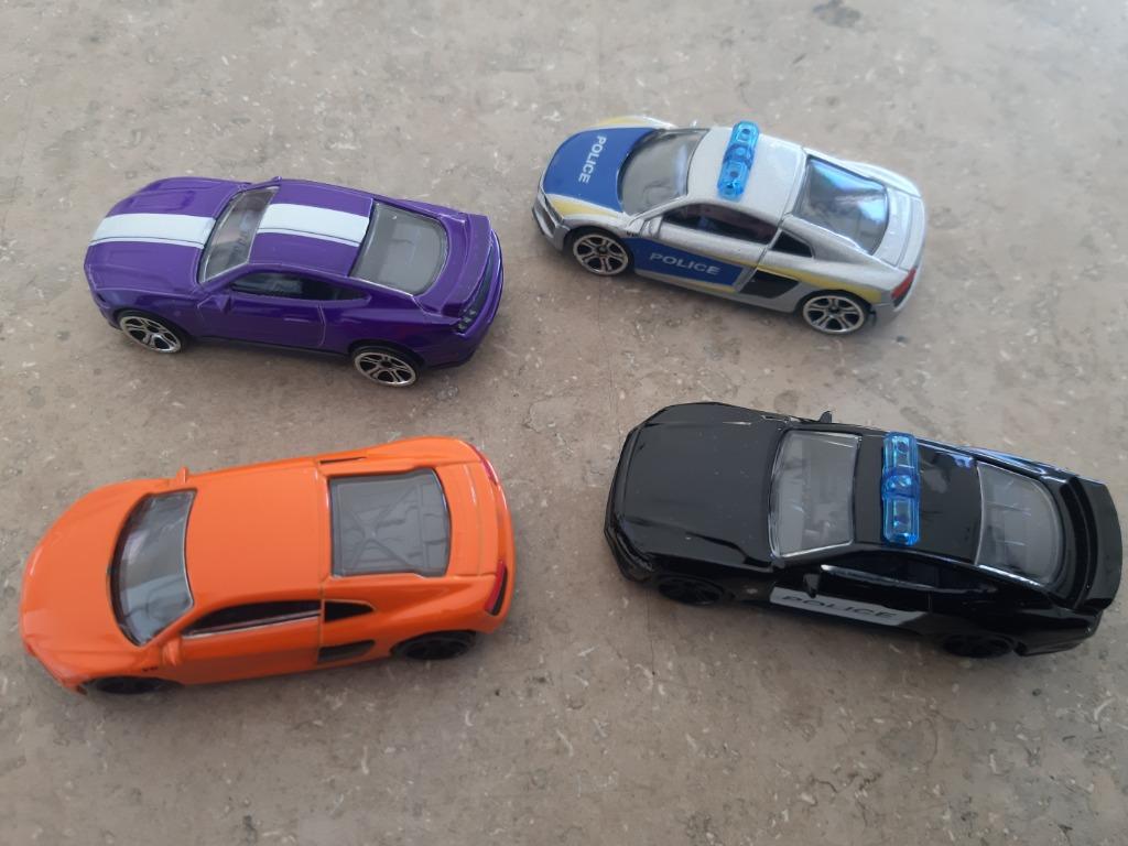 4 Nieuwe mini-Audi en Ford, Kinderen en Baby's, Ophalen of Verzenden, Nieuw