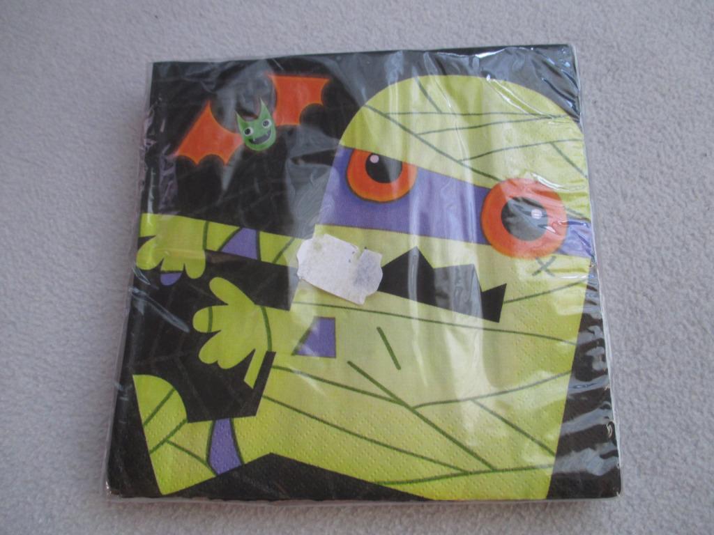 nieuwe papieren halloween servetten mummie en vleermuis, Hobby en Vrije tijd, Ophalen of Verzenden, Nieuw, Feestartikel