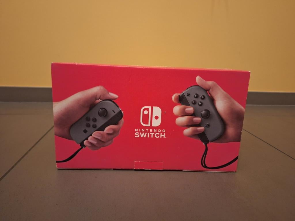 Switch V2 2019, Consoles de jeu & Jeux vidéo, Consoles de jeu | Nintendo Switch, Comme neuf, Avec jeux, Enlèvement