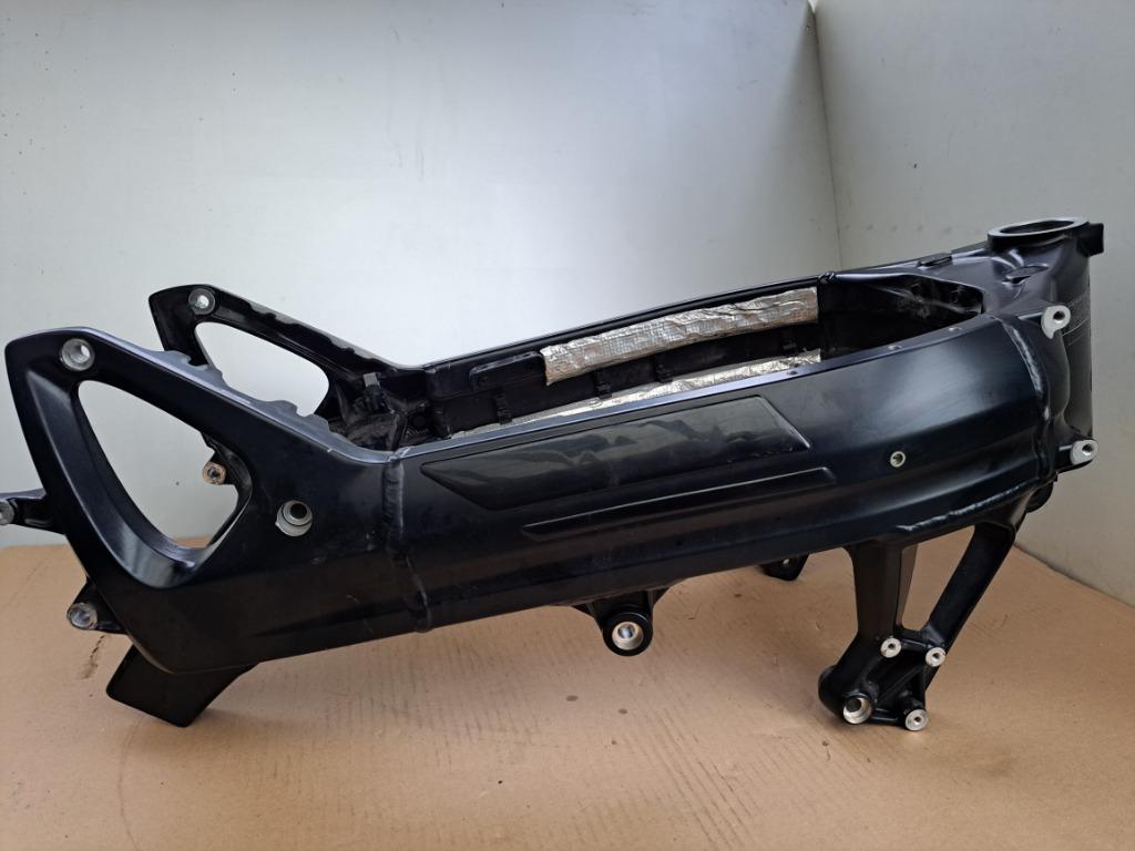 BMW F 800 S frame en documenten, Ophalen