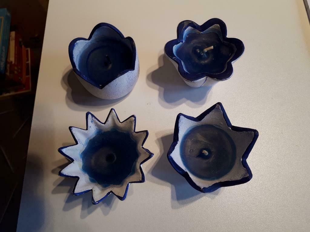 4 kaarsjes in blauw/wit aarden potjes, later theelichthouder, Ophalen of Verzenden, Zo goed als nieuw, Blauw