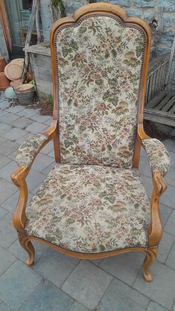Ancien fauteuil, Enlèvement