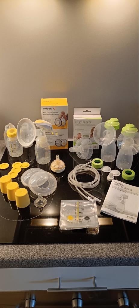 Set Medela en Ardo afkolf, Ophalen, Zo goed als nieuw