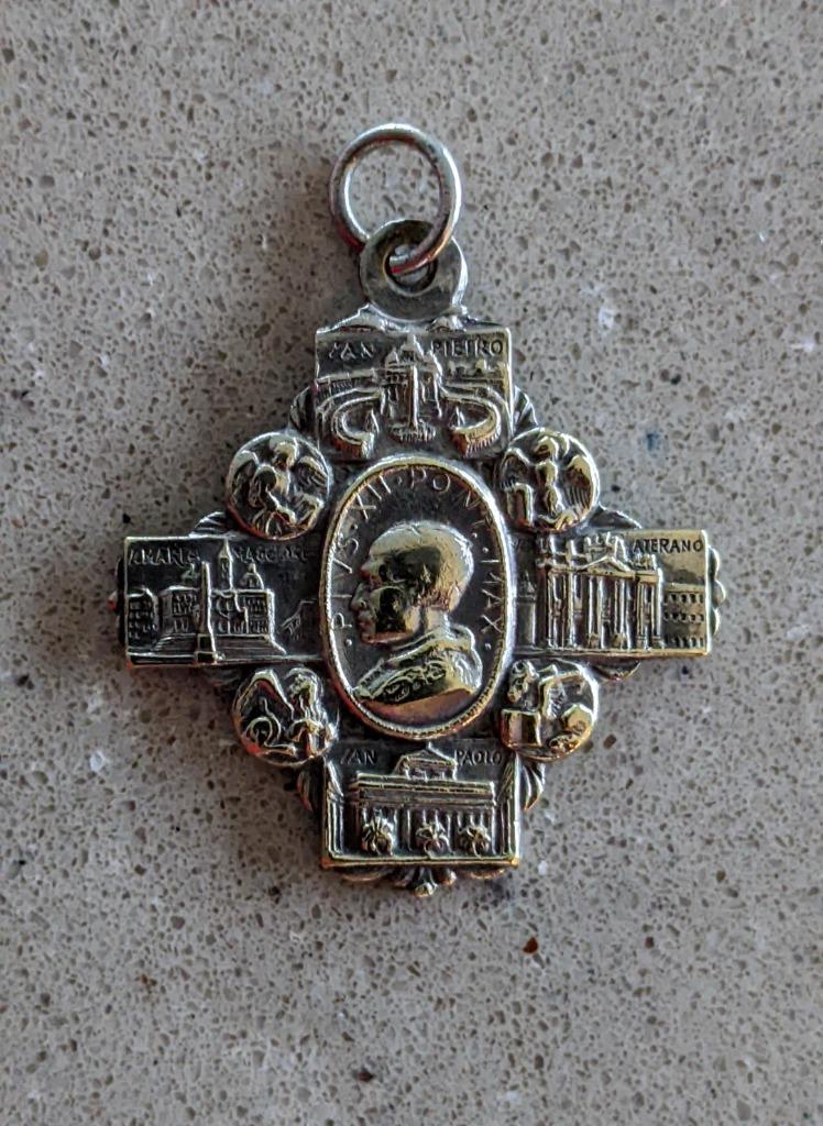 Médaillon, pendentif en métal argenté Pie XII, Enlèvement ou Envoi, Neuf, Bijoux, Christianisme | Catholique