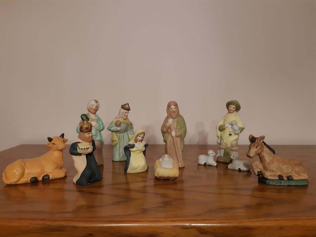 kerststal - 11 handgeschilderde beeldjes, Ophalen of Verzenden, Nieuw