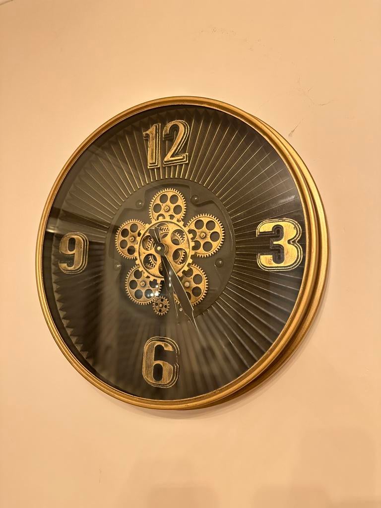Wandklok met koperen tandwielen, Ophalen, Zo goed als nieuw, Analoog, Wandklok